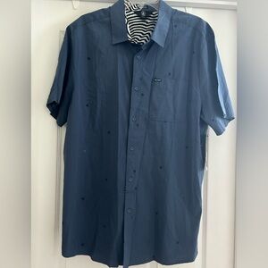NWT Men’s Button Up Volcom Shirt